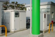 2002年　国内初の水素ステーションに水素貯蔵システムを納入