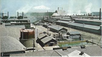 酒田大浜工場-カーバイドならびにフェロアロイ工場を望む * 1987年生産終了