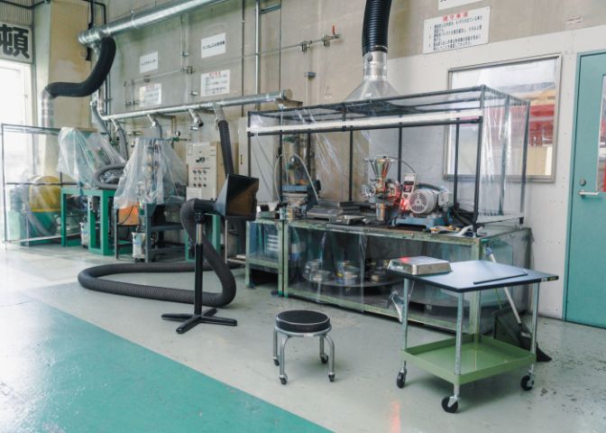 開発環境 新素材を生み出す現場