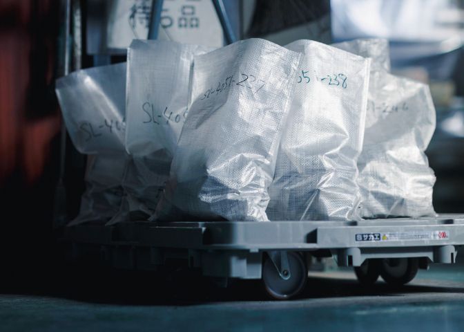 開発環境 新素材を生み出す現場