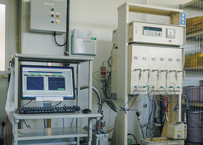 開発環境 新素材を生み出す現場